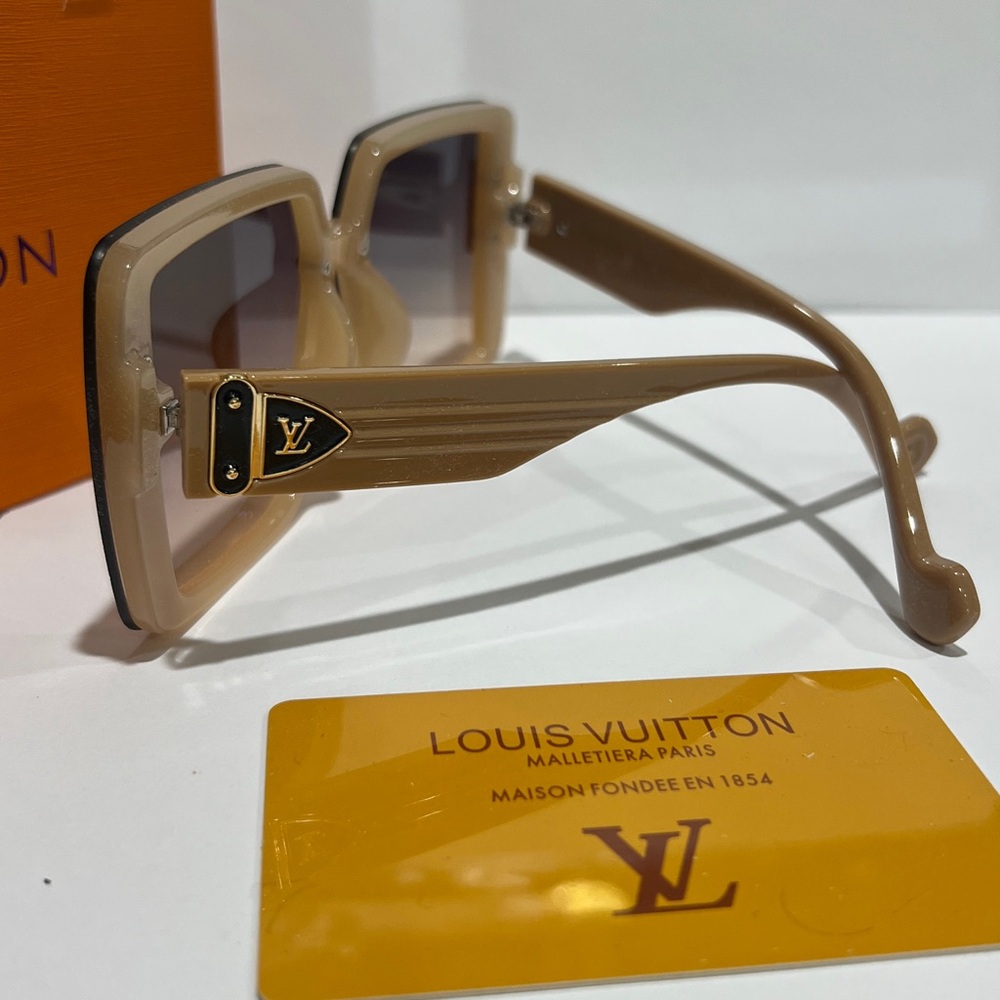 Louis Vuitton Brown Gradient Square Sunglasses with Gold Accents